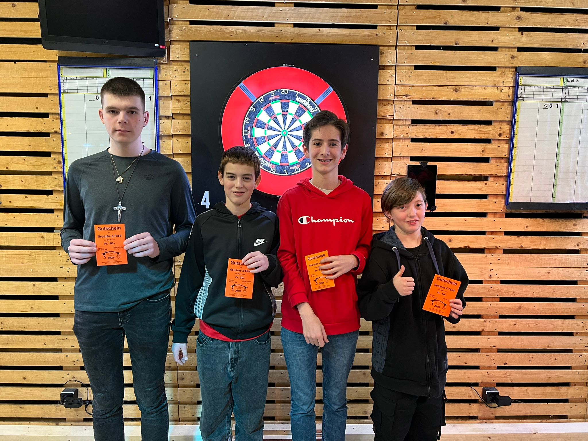 Advent Open 2024 - Top 4 juniors : Andrin Schelbert, Leo Wenger (finaliste), Diego di Stefano (vainqueur) et Linus Gross